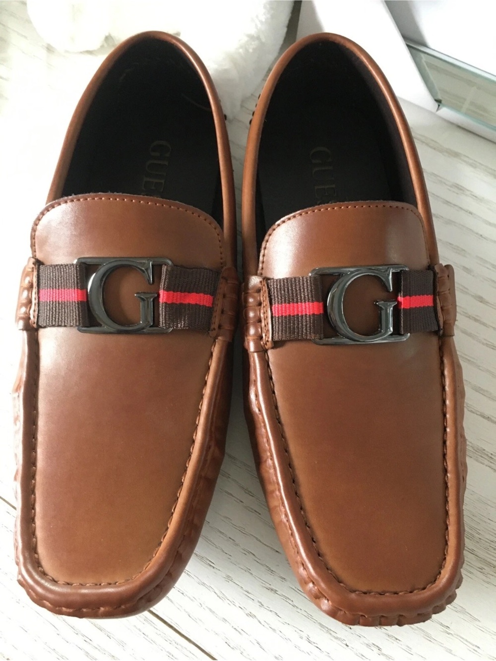 Guess Men's Tan Leather Slip-On Loafers with G Buckle and Striped Webbing Sz 7.5